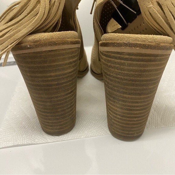 Gianni Bini Leather Suede Tan Tassel Cut Out Western Peep Toe Heel Shoe SZ 10M - Picture 9 of 14